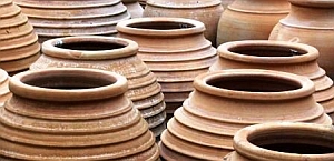 Pots and Pithoi